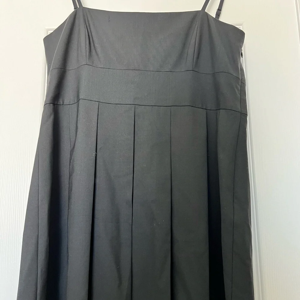 THEORY Raquel Black Pleated Fit and Flare‎ Spaghetti Strap Dress Size 8 - Picture 3 of 13
